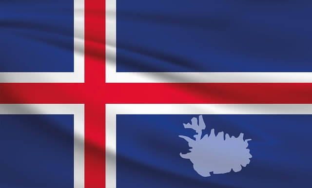 Эффективный механизм «сбережения — инвестиции»: уроки Исландии
